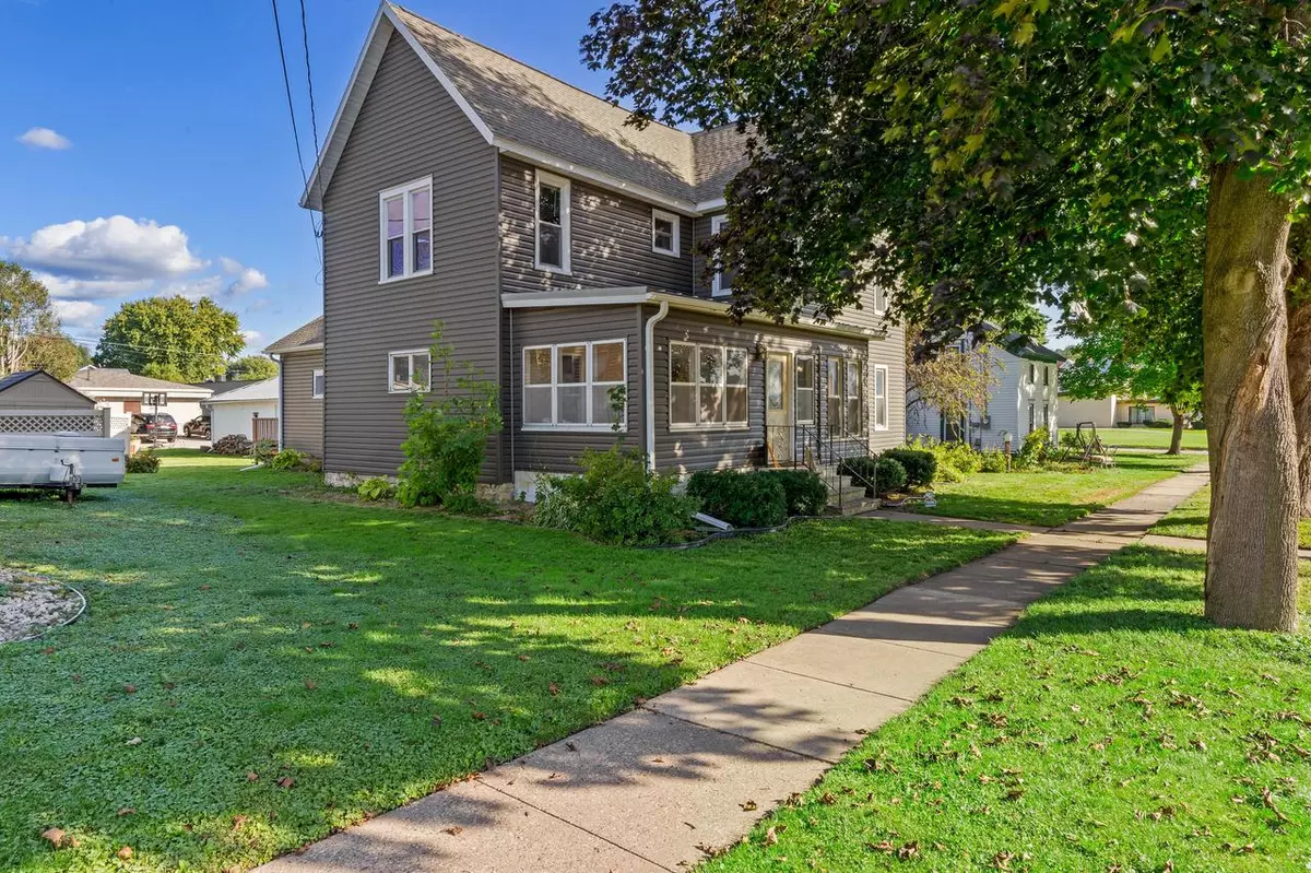 West Salem, WI 54669,211 Youlon STREET N