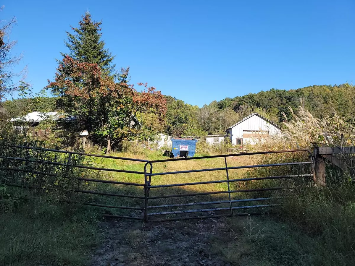 Bangor, WI 54614,W568 Garves Coulee ROAD