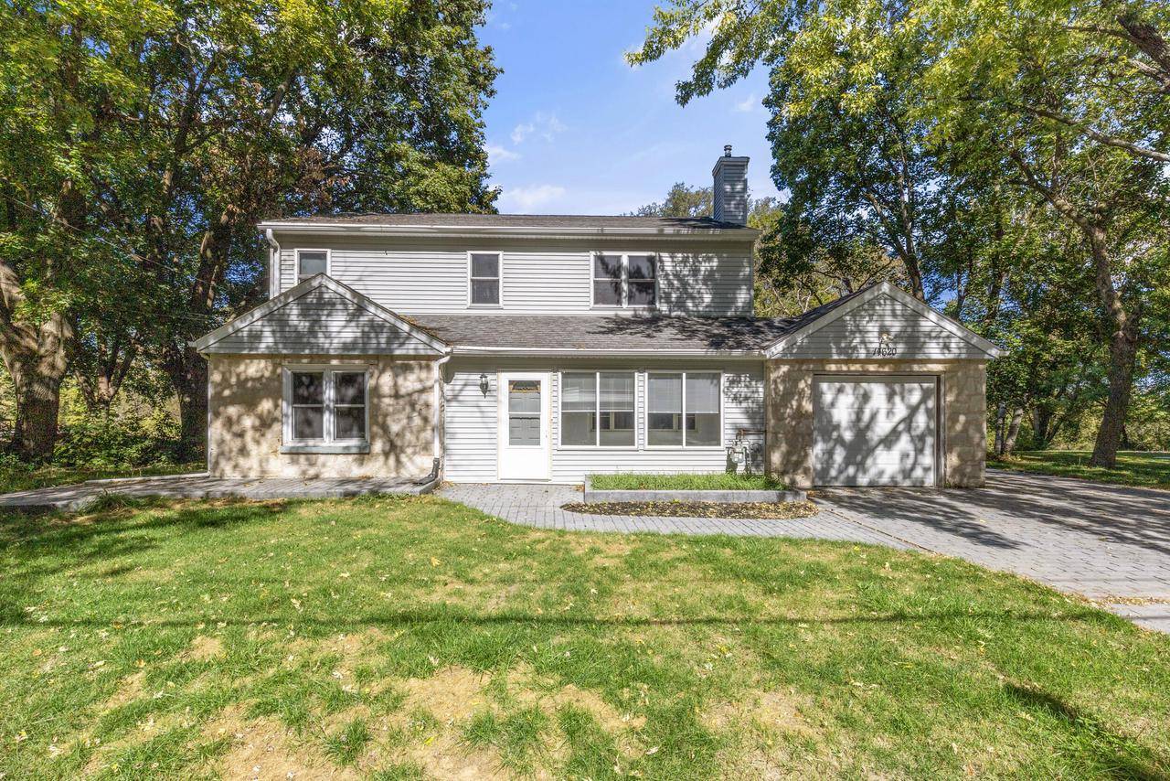 17620 Bolter LANE, Brookfield, WI 53045
