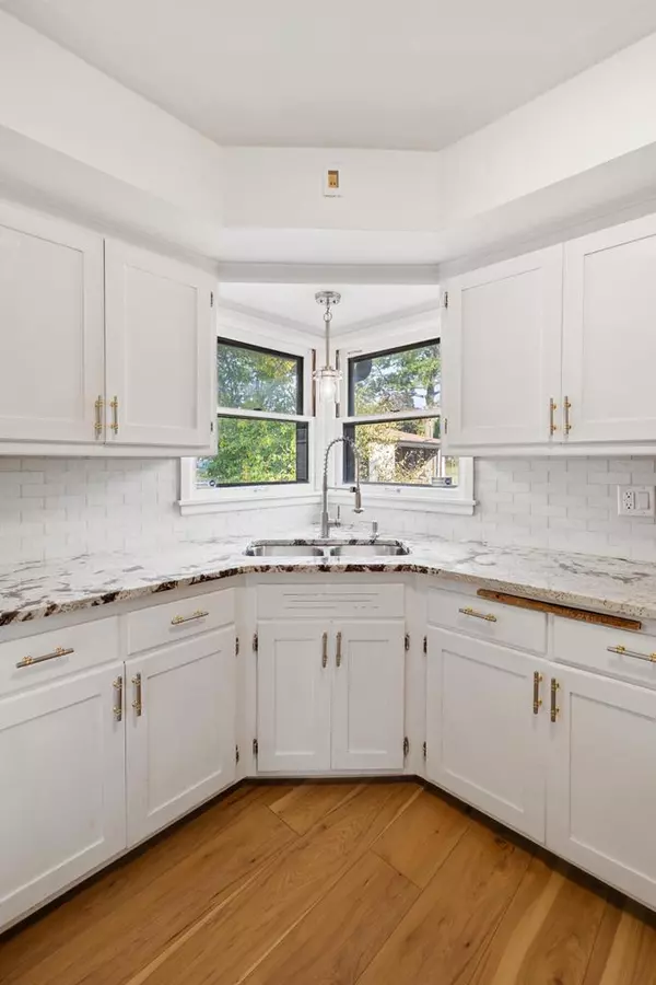 Milwaukee, WI 53218,8300 W Mill ROAD