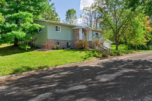 Coon Valley, WI 54623,306 Lier STREET