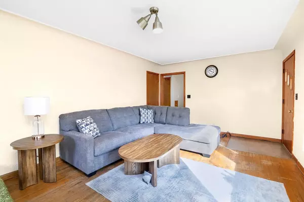 Onalaska, WI 54650,409 7th AVENUE N