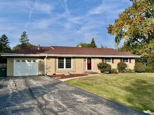 W157N9743 Glenwood ROAD, Germantown, WI 53022