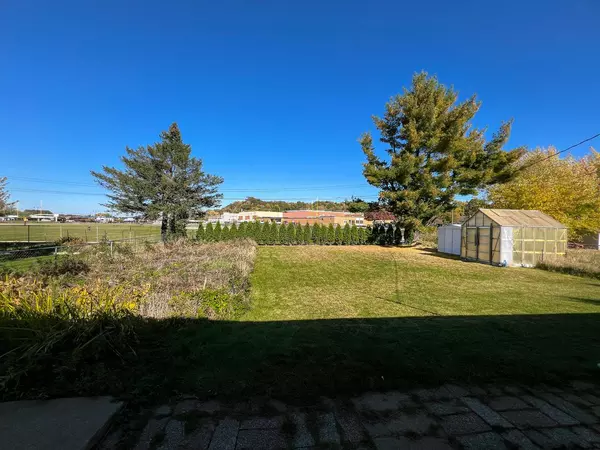 Holmen, WI 54636,315 Sunset DRIVE