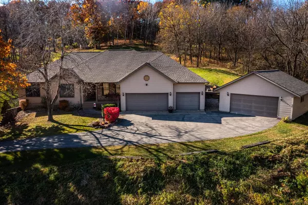 N5521 Gray Horse ROAD, West Salem, WI 54669