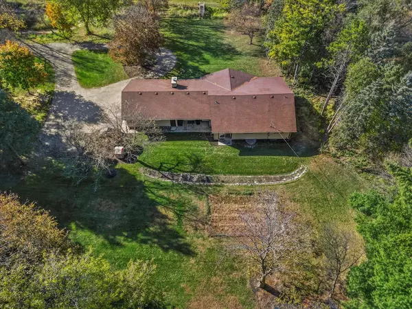 Muskego, WI 53150,W207S8686 Hillendale DRIVE