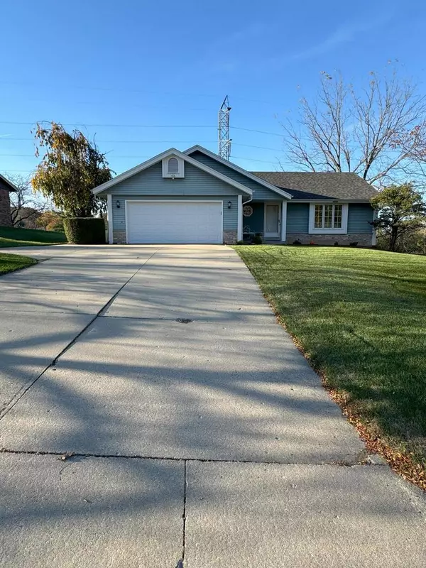 Greenfield, WI 53228,10100 W Meadow DRIVE