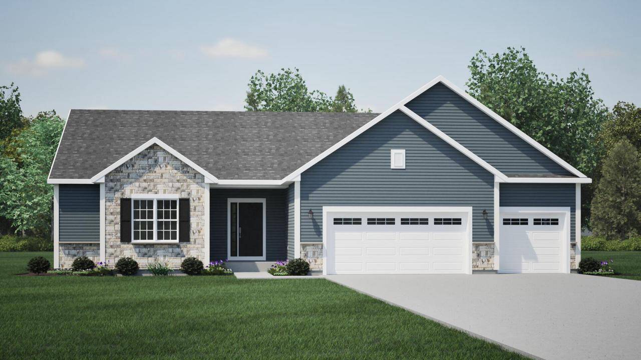 1326 Olde Highlander DRIVE, Oconomowoc, WI 53066