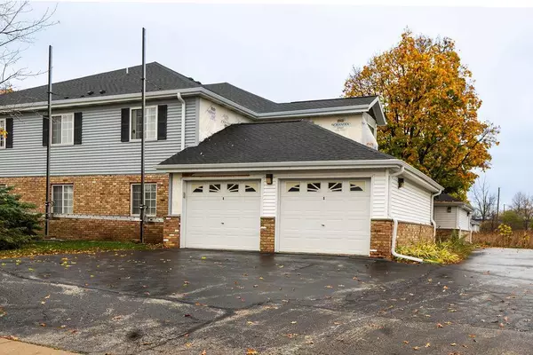 Oak Creek, WI 53154,8340 S Chicago ROAD #6