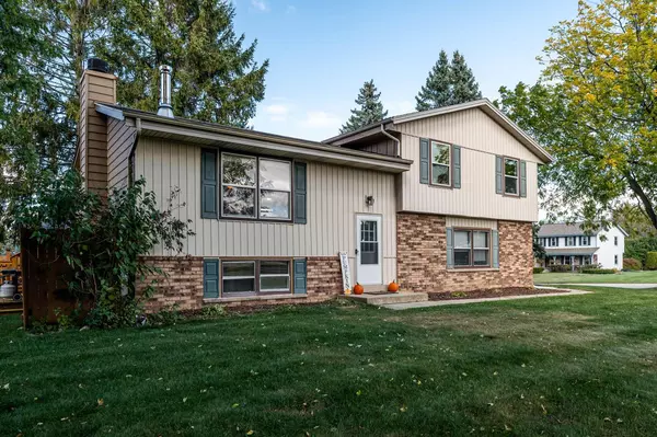 W165N10401 Wagon TRAIL, Germantown, WI 53022