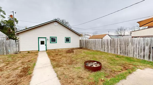 La Crosse, WI 54601,1717 Winnebago STREET