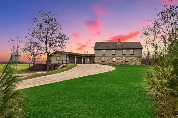 W7863 Territorial ROAD, Delavan, WI 53115