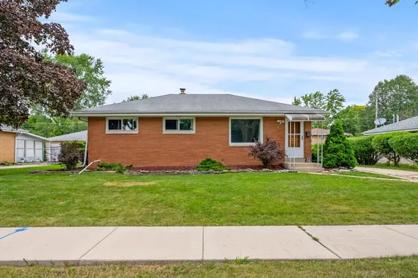 8510 W Denver AVENUE, Milwaukee, WI 53224