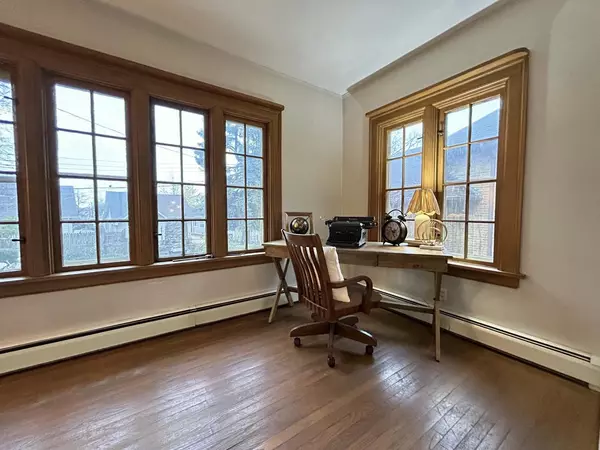 Racine, WI 53405,3017 Taylor AVENUE