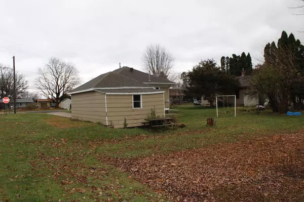 Winona, MN 55987,453 Maceman STREET