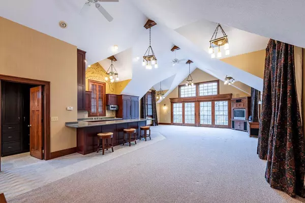 La Crosse, WI 54601,215 26th STREET S