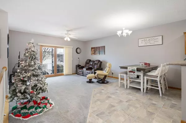 Onalaska, WI 54650,1256 Red Cedar COURT