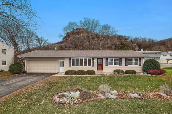 1209 Seiler LANE, La Crosse, WI 54601