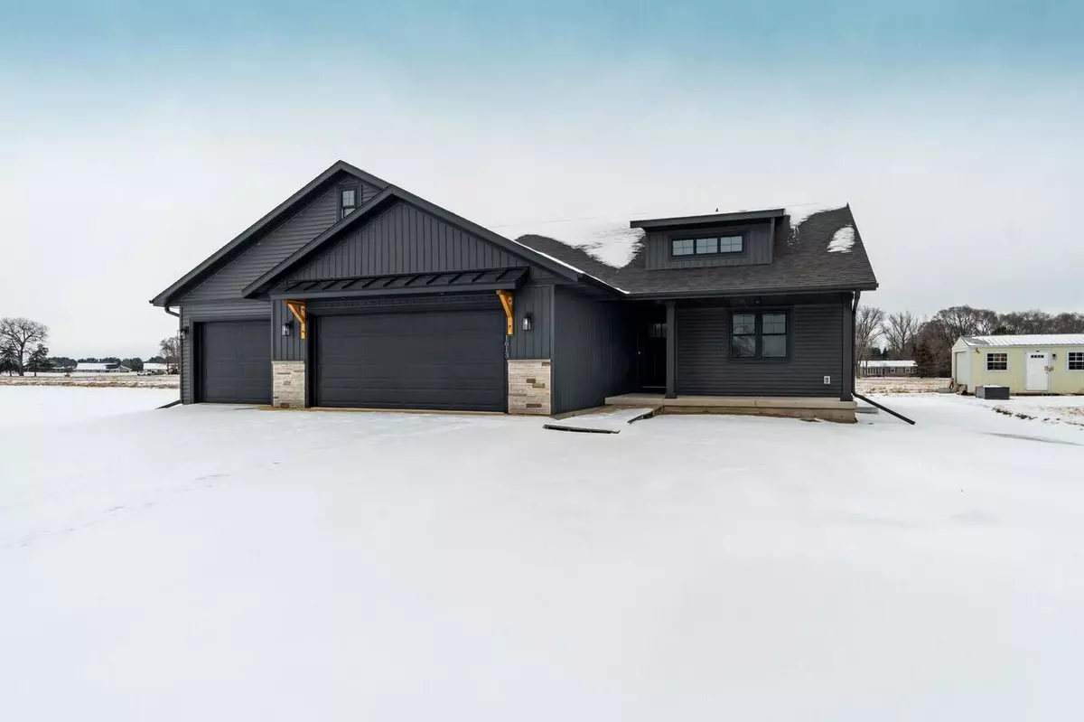 Holmen, WI 54636,1613 Fox Glove STREET