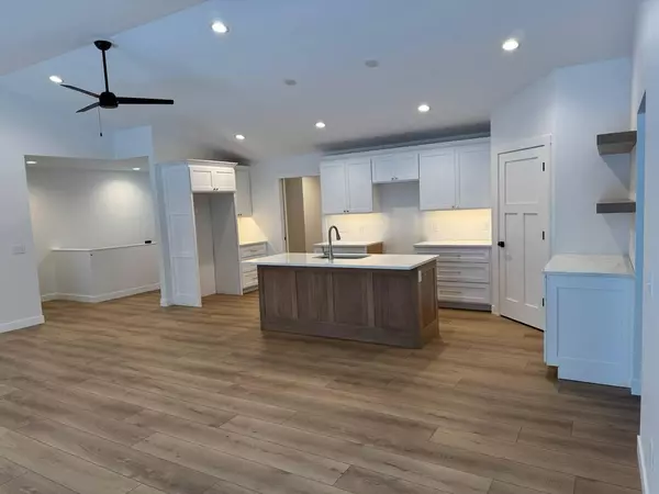 Holmen, WI 54636,1926 Golden Gate WAY