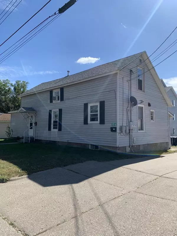 1016 Zeisler STREET, La Crosse, WI 54601