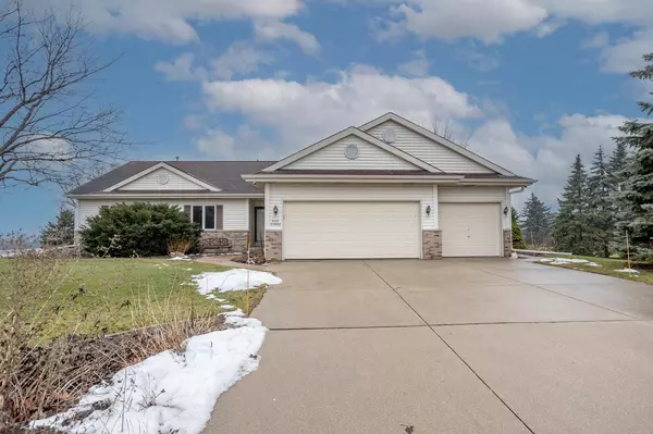 N107W14083 Overlook COURT,  Germantown,  WI 53022