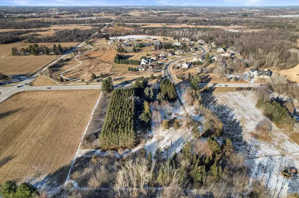 Summit, WI 53066,38849 Delafield ROAD