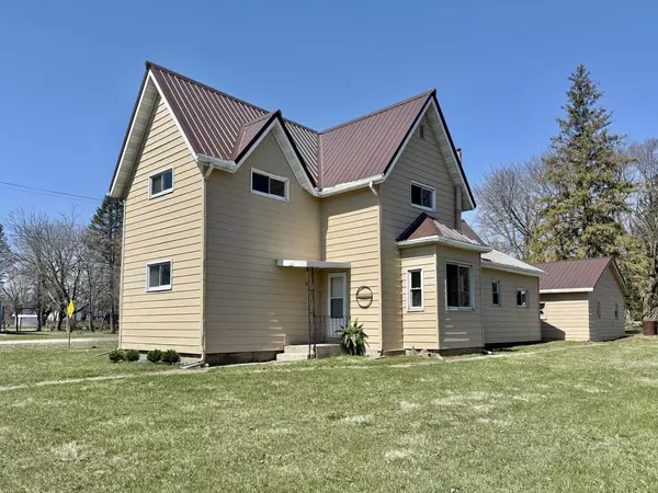 Sharon, WI 53585,140 Seymour STREET