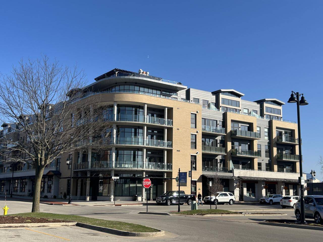 215 E Pleasant STREET #508, Oconomowoc, WI 53066