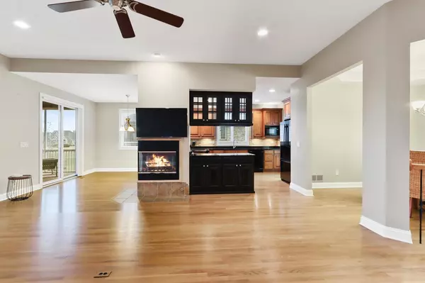 Lake Geneva, WI 53147,141 Palmer PLACE