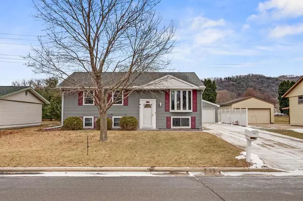 3061 31St STREET S, La Crosse, WI 54601