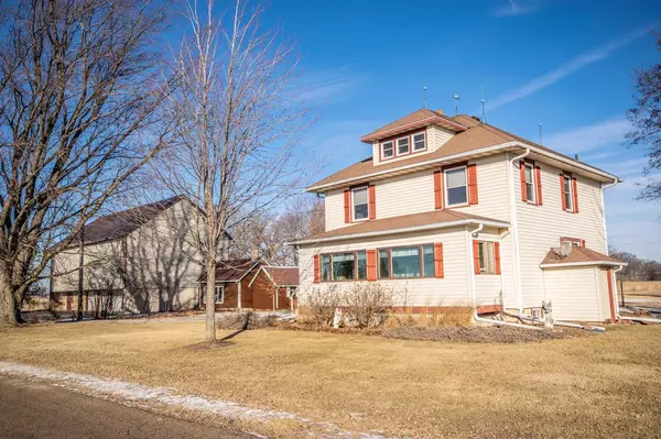 6588 Ohio ROAD, Allenton, WI 53002
