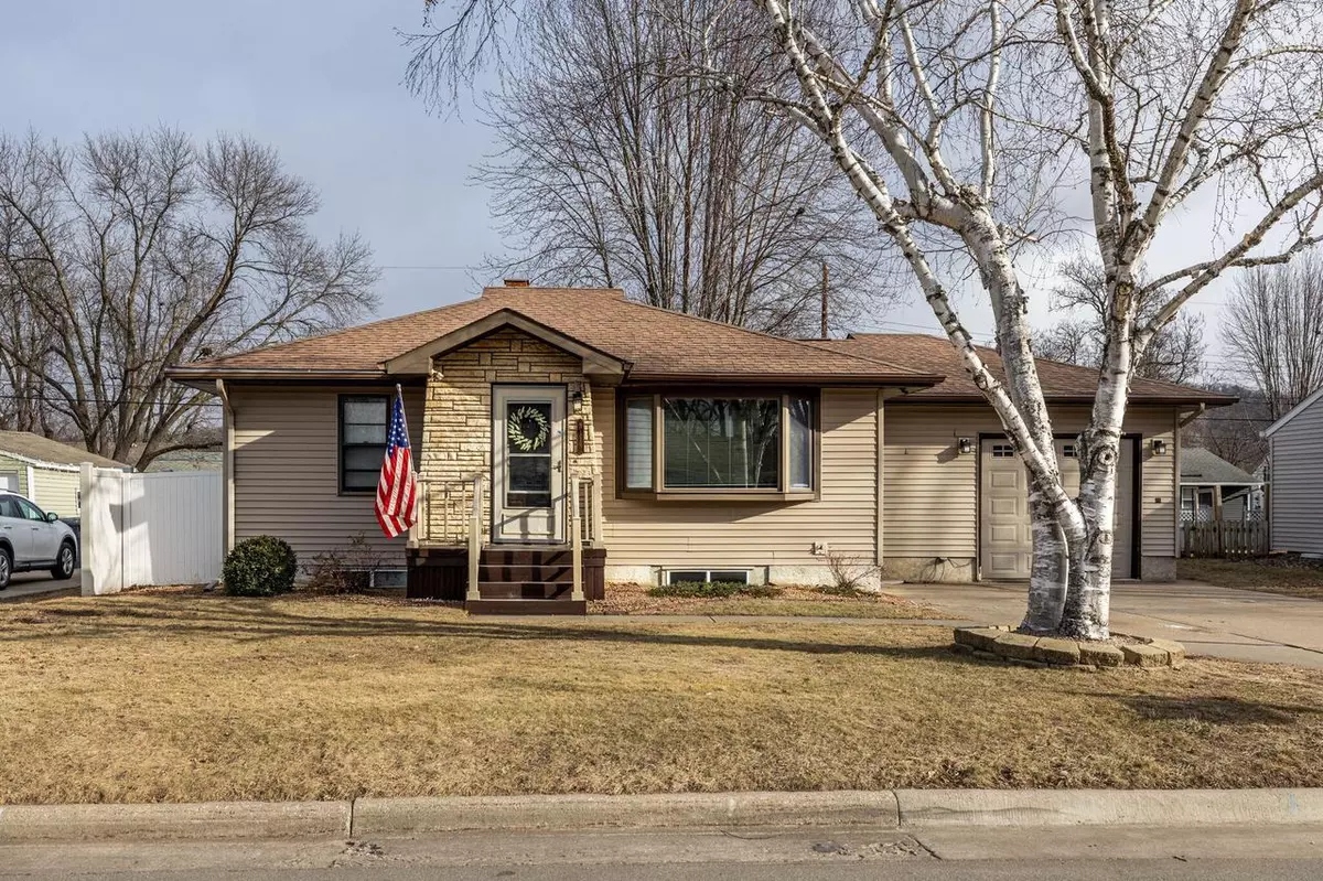 La Crosse, WI 54601,3115 25th STREET S