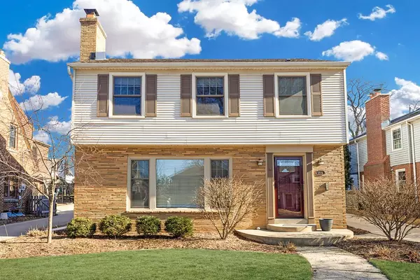 4808 N Woodburn STREET, Whitefish Bay, WI 53217
