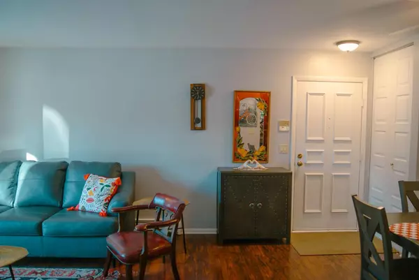 Lake Geneva, WI 53147,102 Evelyn LANE #102B