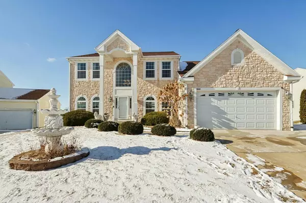 Oak Creek, WI 53154,8347 S Palomino DRIVE