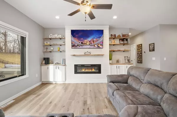 Holmen, WI 54636,1514 Cherry LANE S