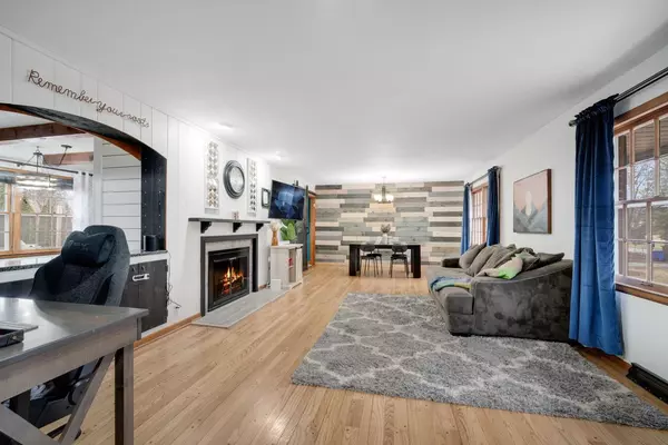 Muskego, WI 53150,S64W12674 Tennyson LANE