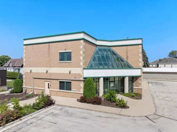 Two Rivers, WI 54241,2205 Forest AVENUE