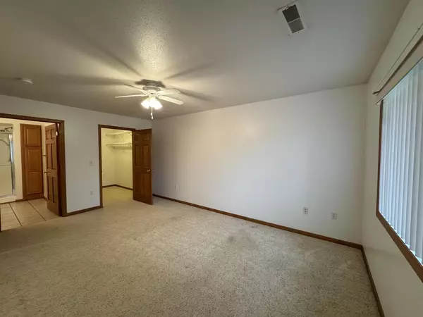 La Crosse, WI 54601,5008 33rd STREET S