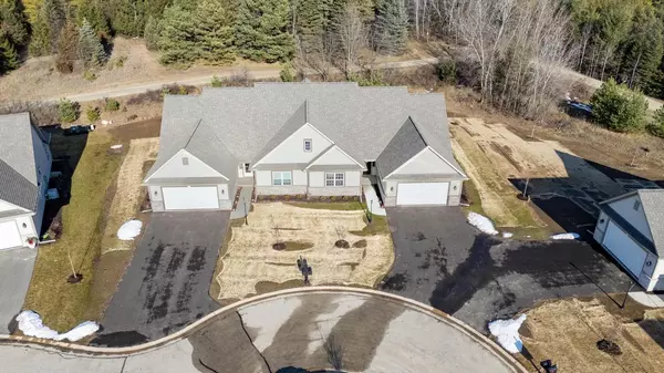 Slinger, WI 53086,1832 Cedar Ridge DRIVE #223-2