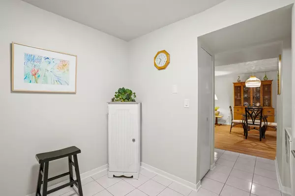 Shorewood, WI 53211,1818 E Shorewood BOULEVARD #113