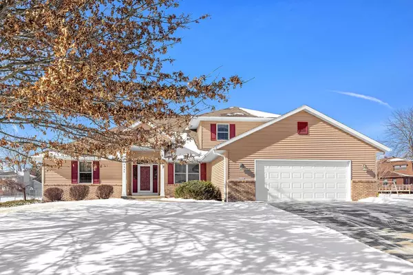 N2337 Briarwood AVENUE, La Crosse, WI 54601