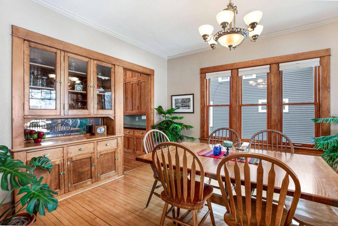 West Bend, WI 53090,661 North STREET