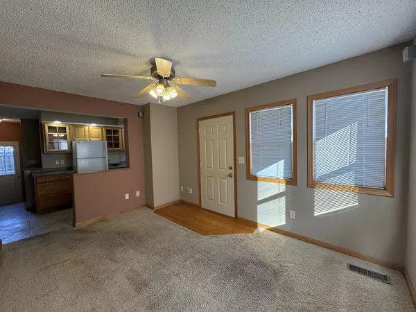 La Crescent, MN 55947,624 2nd STREET S