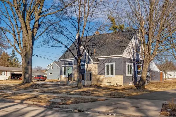 239 West AVENUE N, West Salem, WI 54669