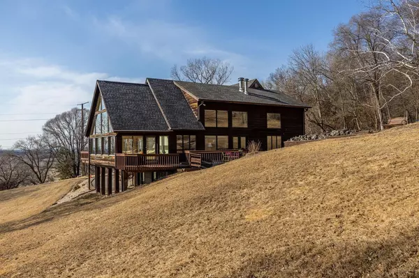 Holmen, WI 54636,N8246 US Highway 53