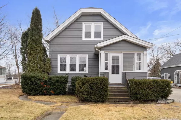 3727 E Ryan ROAD, Oak Creek, WI 53154