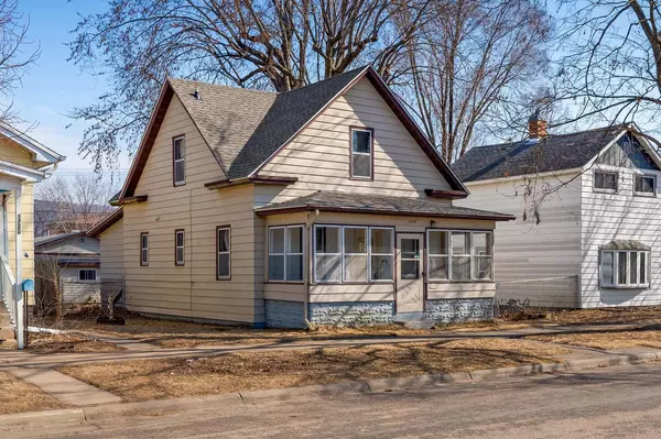 La Crosse, WI 54603,1716 Prospect STREET