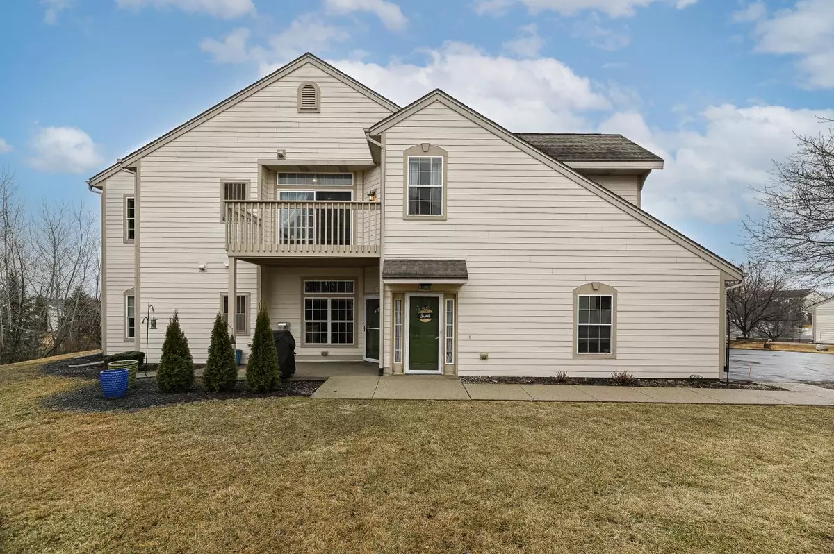 Oak Creek, WI 53154,8542 S Bedford WAY